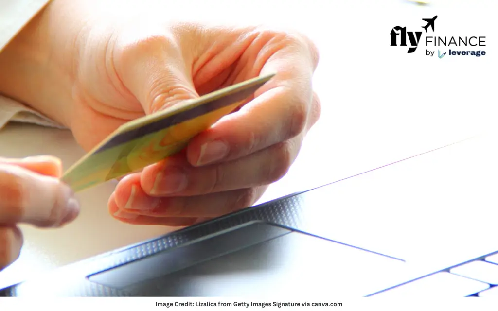 ICICI Sapphiro Credit Card lounge access
